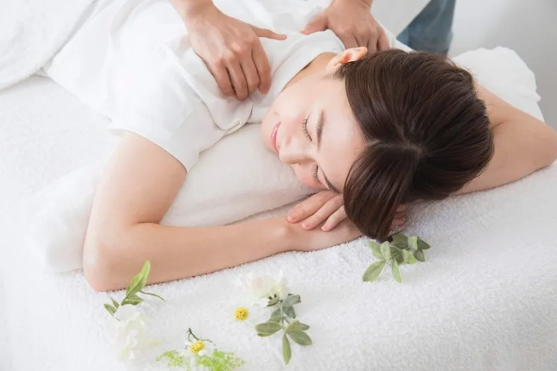 片側だけ肩がこってしまう！